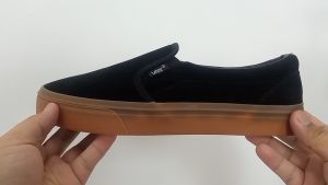 Sepatu Vans Slip On Slop Hitam Gum Tanpa Tali Kasual Pria Wanita Suede Tebal Anti Licin Termurah