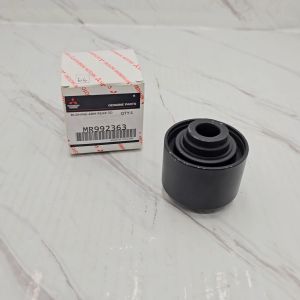 BUSHING INSULATOR TRITON PAJERO MR992363