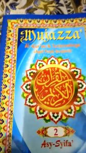 Al-Quran Mujazza Terjemah Besar: Al-Quran Per Juz As Syifa & Al-Quran Per Juz A4