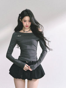 SHAOYEYAN | Minimalist Lace Decorated Exposed Shoulder Long Sleeve T-Shirt