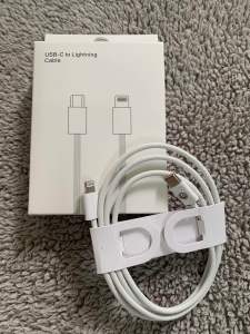 Cáp sạc nhanh PD 20W Type C to Lightning. Bọc Dù Loại 1. Chống Đứt Gãy. Sử Dụng Cho iPhone 6-> 14