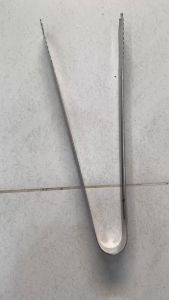 Kẹp gắp đá inox răng cưa