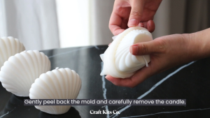 Craft Kits Co. DIY Kit - Makes 1 Shell Candle