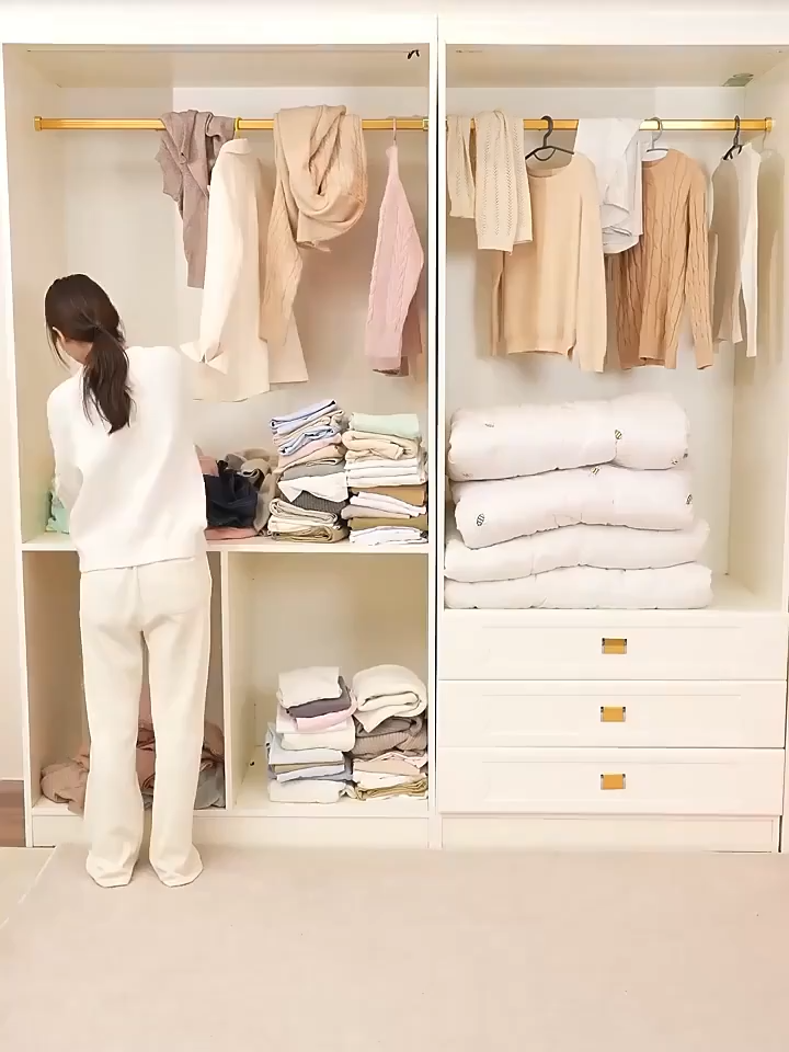 Large Capacicy Clothes Storage Organizer Waterproof Folding Clothes Storage Box Breathable Folding Clothes with Locker Steel Oxford Clothes Organizer Dustproof and Moisture-proof Wardrobe Storage Box#cd023