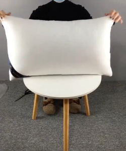 【ไม่มีการล่มสลายมาเป็นเวลา 50 ปี】Hilton หมอน หมอนยางพารา สัมผัส 3 มิติ นุ่ม ยืดหยุ่น สไตล์ยอดนิยม ถอดซักได้ บรรเทาอาการปวดคอ ลดอาการนอนกรน และลดกลิ่นอับ 100% หมอนเพื่อสุขภาพ หมอนยางพาราแท้