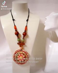 ECO STORY™ White Clay BROWN-BEIGE DAISY Large Handpainted Pendant