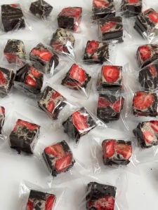 (Siêu Hot) Set nguyên Liệu Làm Kẹo Nougat Kẹo Hạnh Phúc Set Bông Tuyết OreO Dâu – Hạnh Nhân Cực Ngon Hấp Dẫn Dễ Làm Kèm Đầy Đủ nguyên LiệuBơ Lạt Giấy nến Công Thức