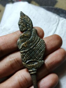 Koleksi patung smar tua stok terbatas