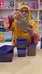 ภาชนะบรรจุอาหาร Tupperware Elegant Square Set