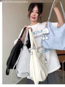 กระเป๋าเป้สะพายหลังผู้หญิง กระเป๋าเดินทางแบบลำลอง กระเป๋าสะพายไหล่แบบหนัง PU น้ำหนักเบา ความจุขนาดกลาง กระเป๋าใส่ของสำหรับเด็กนักเรียน