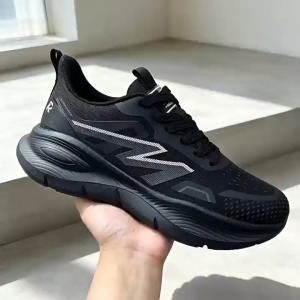 High-Quality Ultra-Soft Couples Sports Shoes – Professional Racing & Marathon Trainers Featuring Full-Length Carbon Plates for High Rebound (Viral Hit)
