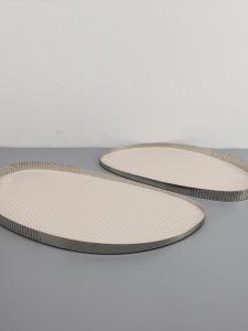 ชั้นวางของโลหะหนังหรูหราสไตล์ยุโรป จัดระเบียบสิ่งของในห้องนั่งเล่น ตกแต่งห้องน้ำแบบโชว์บ้าน เตาไฟฟ้า สำหรับห้องนั่งเล่น ห้องน้ำ ตกแต่งบ้าน