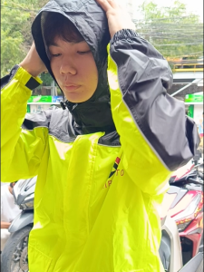 Airomoto RC01 Rain Coat and Pants with Rain Shoe Cover - Innomoto