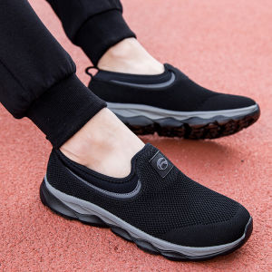 Mens Mid-aged And Elderly Breathable Mesh Sports Shoes Slip-on Anti-slip Soft Bottom Beijing Cloth Shoes Casual Outdoor Footwear