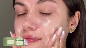 VIARELINE | Viareline Hydrating Gel Cream Long Lasting Moisturizing Soothing Skin Softening Relieve Dryness Gentle Green Tea Aloe Vera Cream