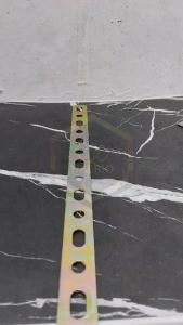 PLAT BOLONG BREKET 30 CM BRACKET LUBANG BRAKET LOBANG PANJANG 30CM BESI TEBAL 15MM LEBAR 2CM KUNING FLAT SERBAGUNA STRIP
