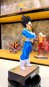 Mô hình DragonBall - Vegeta đế hộp vuông bản cổ điển - Cao 29cm - Nặng 800gram - Hộp carton