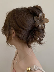 Fashionable Floral Hair Claw Clip Womens Stylish Hair Accessories Versatile Shark Clamp Hairpins Headwear New Arrival