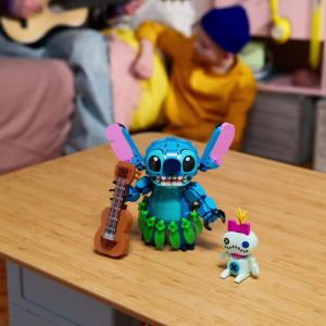 LEGO Disney Classic 43296 Stitch & Scrump (713 Pieces)