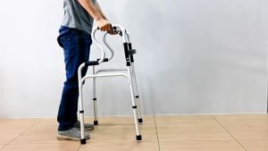 LightWeight Walking Frame Curve Handle Aluminium Alloy Adjustable Height Reciprocal Crutch