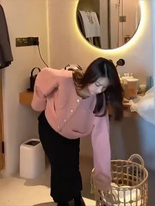 Sweater Rajut Wanita Ala Korea Sweter Rajutan Lengan Panjang Leher Bulat Cardigan Rajutan Dengan Dua Saku