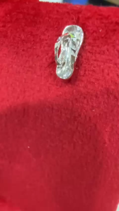 Poh Heng Jewellery 18K White Gold Slippers Earrings