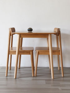 Nordic Style Pure Solid Red Oak Wood Square Dining Table Multi-Sized Home Use Table And Chairs Small Apartment Friendly