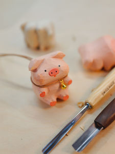 Relaxing Wooden Carving Pig Bell Desk Accessories Cute Stress Relief Gifts for Girlfriend New Home Decor Handmade Craft Gifts