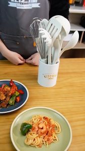 ชุดครัว 14 ชิ้น ตะหลิวซิลิโคน ทัพพีซิลิโคน กระบวย ซิลิโคนคุณภาพสำหรับทำอาหาร ทนความร้อนสูง ชู้ชุดทำอาหาร 14 ชิ้น ตะหลิวซิลิโคน