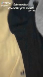 DRKS130 Kaos Kaki Pria Wanita Panjang Setinggi Betis Huruf P New Kaos Kaki Dewasa 5 pcs Random