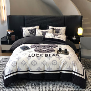 Trendy New Brand Violent Bear Coral Fleece Four Piece Bedding Set for Men Students Dormitory Winter Warm Thermal Storage