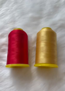 ไหมปักจักรคอมพิวเตอร์ ไหมชนิดโพลีเอสเตอร์ 2 สี 3000 เมตร ทนทาน นุ่ม ลื่น ไม่ขาดง่าย คุณภาพสูง