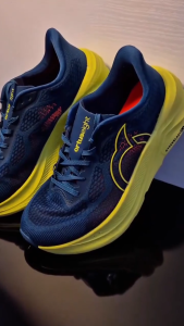 SEPATU RUNNING ORTUSEIGHT HYPERBLAST 2.1 - ORTUSEIGHT - RUNNING - SEPATU LARI
