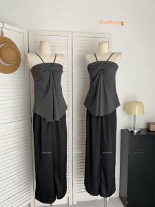 การประกบที่ไม่สม่ําเสมอ คอวี คอพันสไตล์ Hepburn ฝรั่งเศส เสื้อท่อนบน ผู้หญิง ใหม่ ฤดูร้อน 2024 พลีท เสื้อกล้าม วัสดุอื่น ๆ 100%