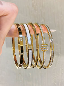 Gold Zircon Titanium Steel Bracelet for Women Luxury Lightweight Couple Ring with Diamant Trademark New Style Japanese and South Korean