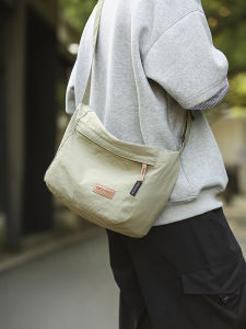 Large Capacity Nylon Crossbody Bag Waterproof Casual Single Shoulder Bag Japanese Style for College Students And Young Men