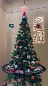Electric Christmas Train Set Hanging Mini Locomotive Model with Lights Sound Kids Christmas Gift