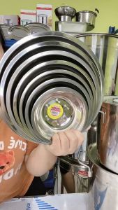 ชามสแตนเลสอย่างดี ไม่ขึ้นสนิม ทนทานต่อการใช้งาน