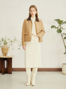 YINER | Autumn Fashion Barn Style Contrast Collar Silk Filled Short Jacket