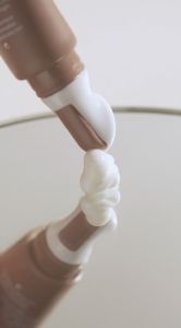 Evolcare “Shea” Revitalising Eye Cream - All-in-One moisturising firming anti-aging renew and repair cell 乳木果紧致眼霜 修复 保湿 舒缓不适