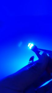 ไฟหรี่ลายดอกไม้ มอเตอร์ไซค์ รถยนต์ ขั้วเสียบเล็ก T10-4014-27LED-12V สีน้ำเงิน 1คู่