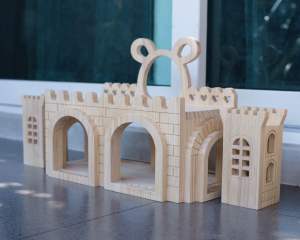 ปราสาทชินชิลล่าขนาดใหญ่ ใช้ได้กับสัตว์เล็ก ชินชิลล่า บุชเบบี้ กระรอก ทำจากไม้สนเกรดA สวยงาม แข็งแรง ตั้งพื้นและยึดกรงได้