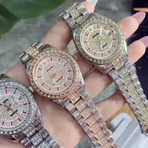 Jam Tangan Wanita Premium Rantai Stainless Elegan 3.6cm – Full Berlian Anti Karat Free Box + Baterai