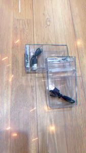 Hộp đựng th uốc l.á kèm b.ật l.ửa