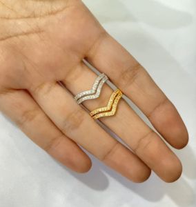 Cincin Wanita Fuji 2 Lapis Permata: Perhiasan Elegan & Mewah