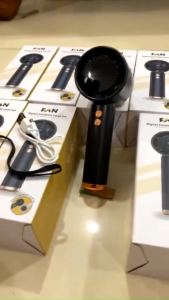 Quạt MiNi Cầm Tay Có Dây Đeo(NGẮN)-100 Tốc Độc Gió Pin 5000mAh Màn Hình LED Hiển Thị