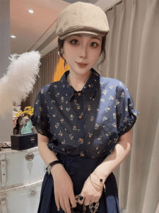 เสื้อเชิ้ตแขนสั้นลายดอกไม้สไตล์ฝรั่งเศสสำหรับผู้หญิงในช่วงฤดูร้อน เสื้อเชิ้ตผู้หญิงสไตล์เกาหลีหรูหรา เสื้อเชิ้ตแขนสั้นผู้หญิง