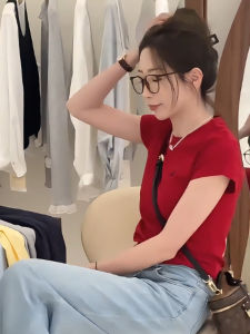 Áo Thun Nữ Tay Ngắn Màu Vàng Thêu Chữ Thiết Kế Vai Áo Thun Nữ Phong Cách Hàn Quốc Ngọt Ngào Cay Nồng Đa Năng Thon Gọn