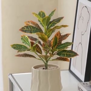 24-41cm Artificial Plants Fake Ficus Tree Tropical Banyan Tree Small Plants Branch Plastic Codiaeum Leaves for Home Garden Decor