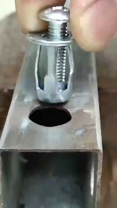 100pcs M4 M6 M8 Expansion Screw Jack Nuts Screw Galvanized carbon steel hollow iron plate Clam Petal